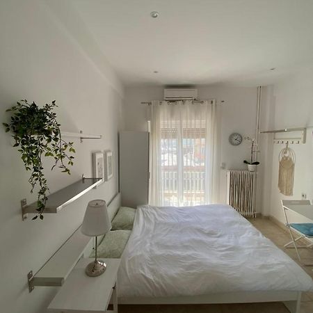 Maren Apartment Chrissi Akti Chania Exterior foto